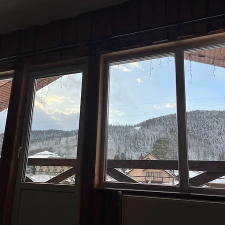 приват-котедж зарінок Konukevi Mykulychyn