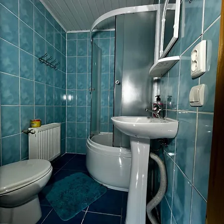 приват-котедж зарінок Konukevi