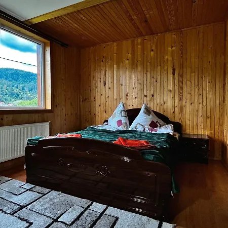 приват-котедж зарінок Pensión